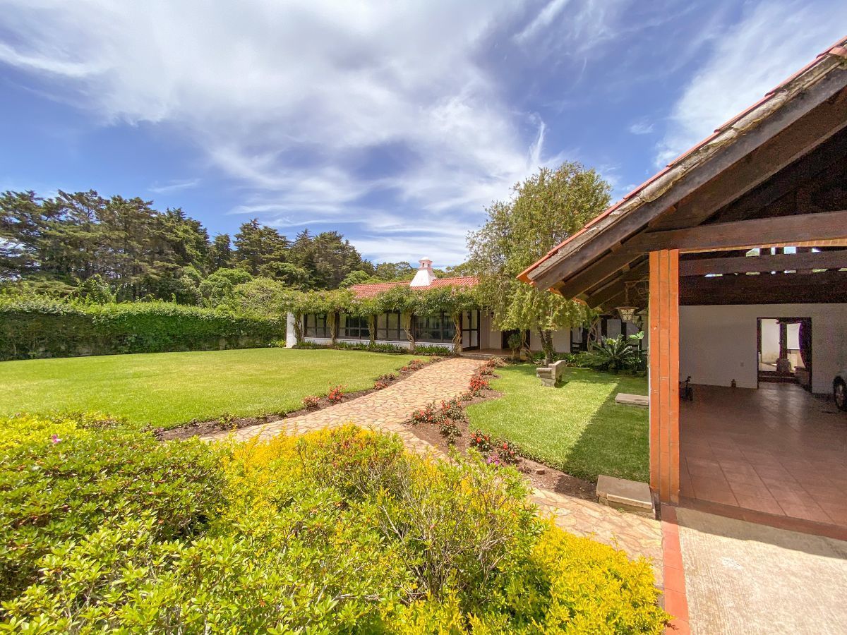 Casa en venta Km 23.5 Carretera a El Salvador (Casa y Campo)