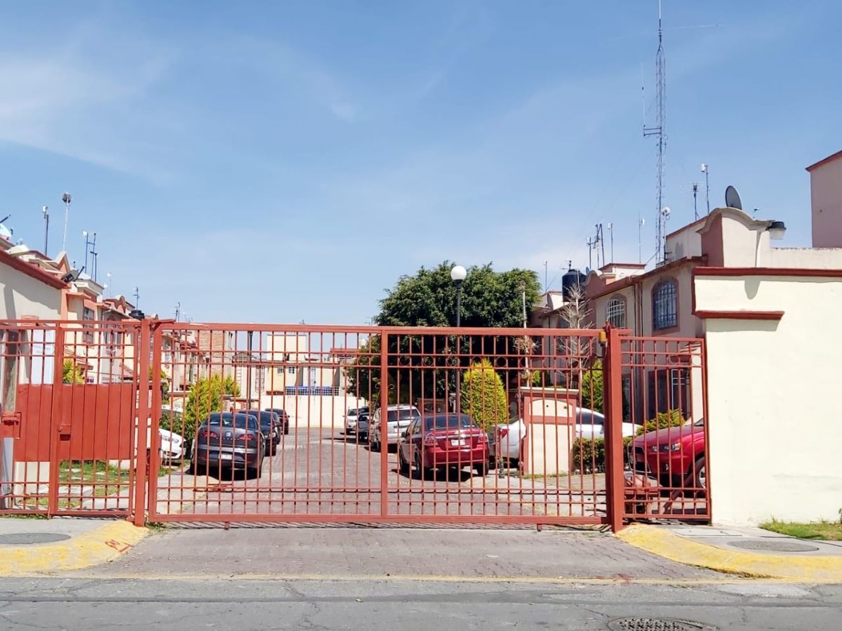 CASA EN VENTA CONDOMINIO SAN LORENZO