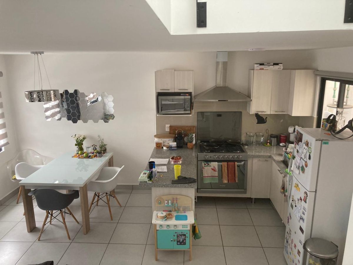 CASA VENTA CON RECAMARA PLANTA BAJA ZAKIA