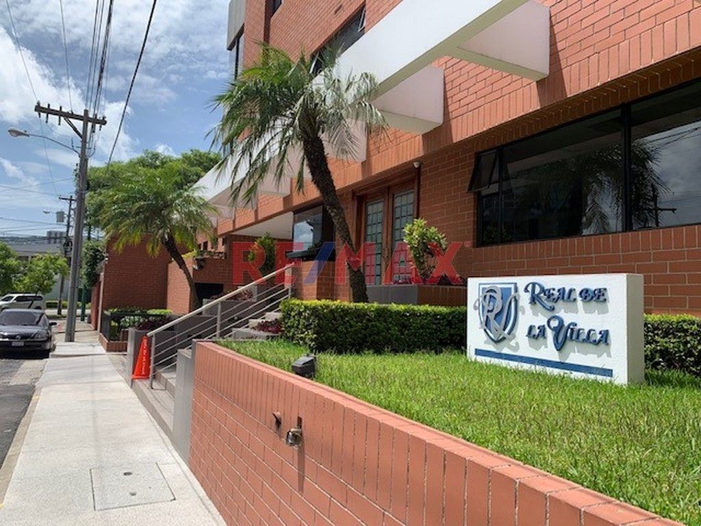 Z.10 Apartamento En Edif. Real De La Villa