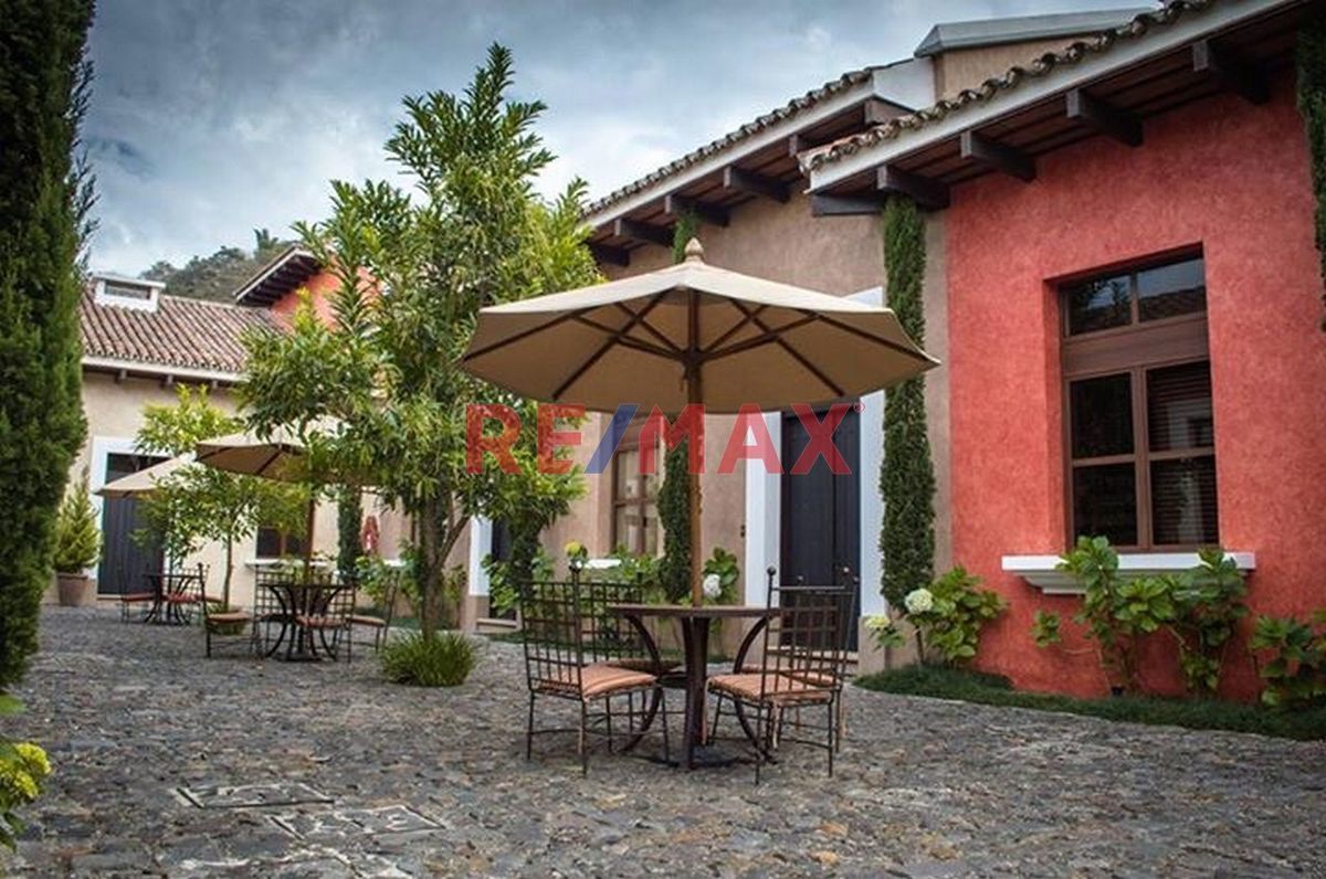 Casa en Venta, Villas de Orotava, Antigua Guatemala.