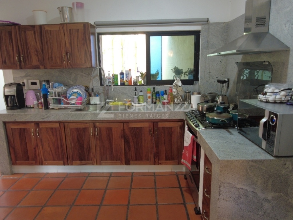 Residencia Rangeliana en Venta en San Pablo, Colima