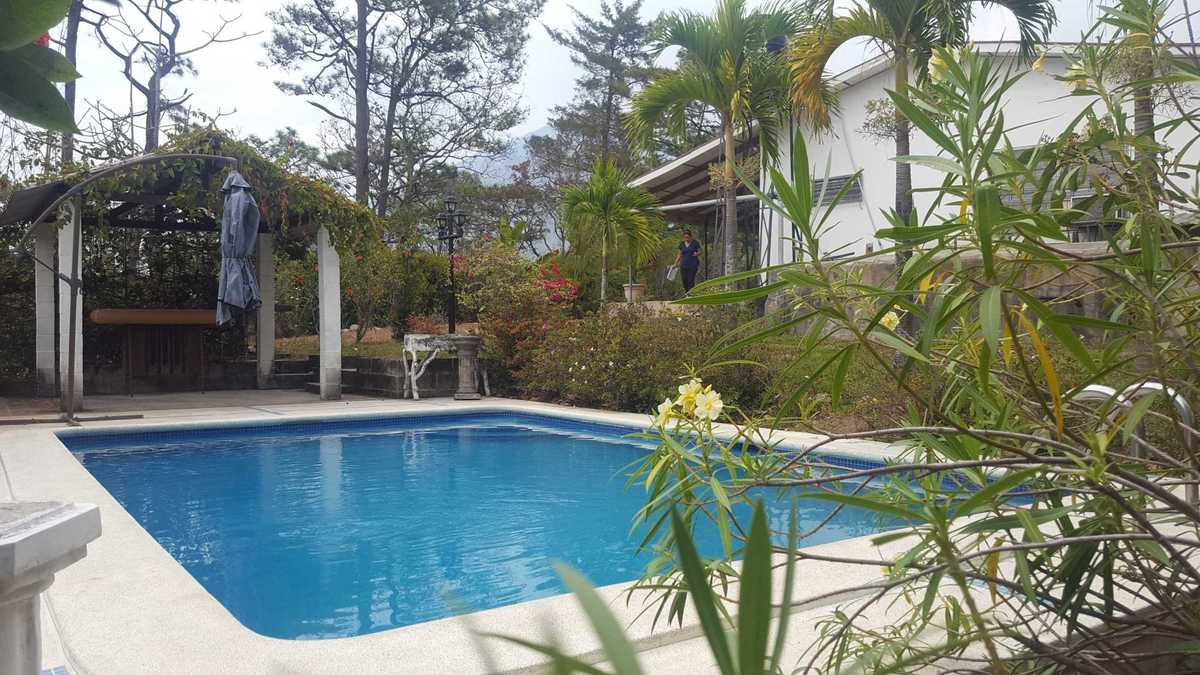 CASA DE CAMPO 2mz SAN IGNACIO, LA PALMA EN CHALATENANGO **be010