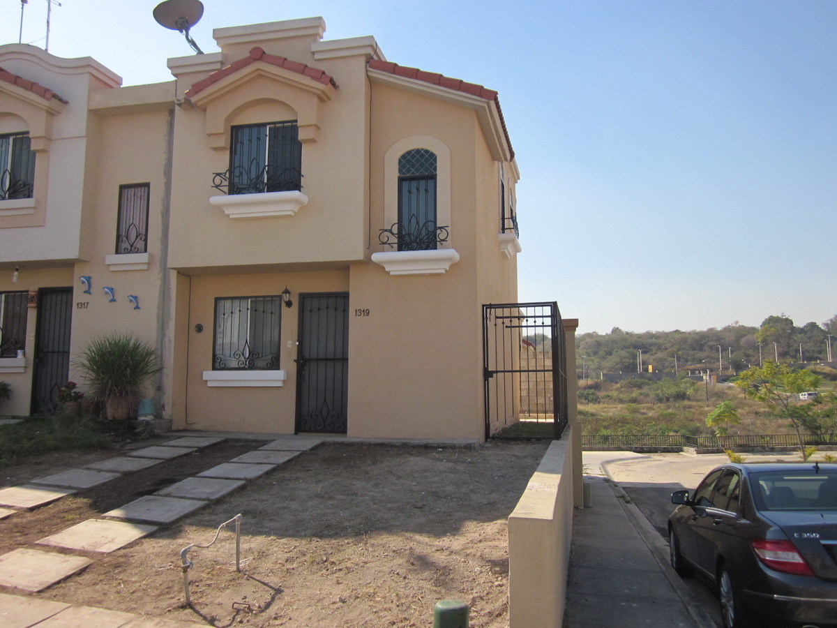 Casa en Venta en Urbi Villas del Rio en Tonala EasyBroker