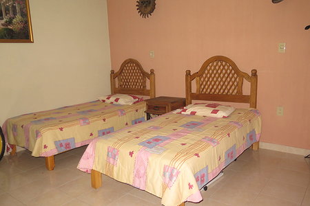 Casa en marfil cerca de la escuela de diseño