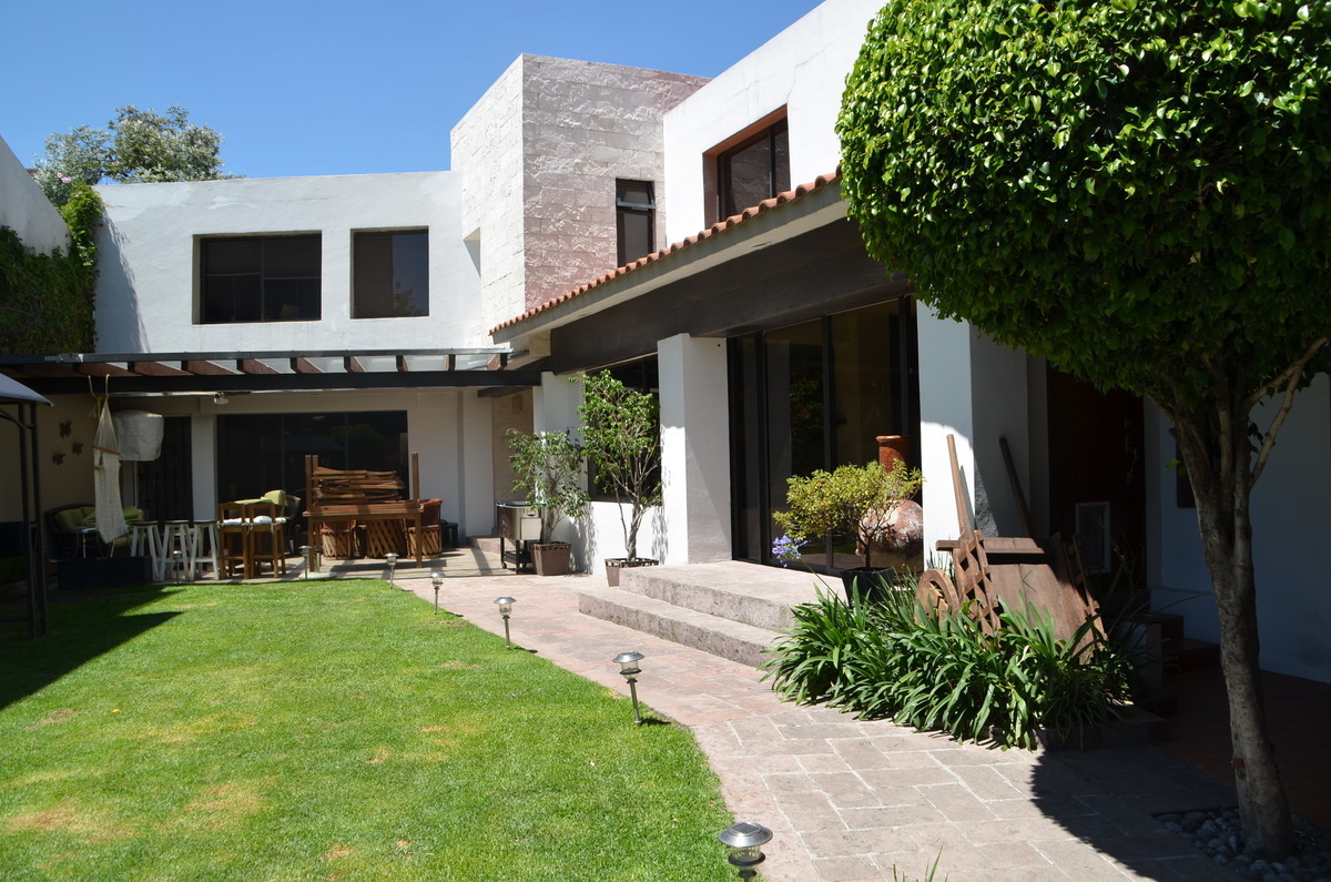 Hermosa Casa Estilo Mexicano Moderno