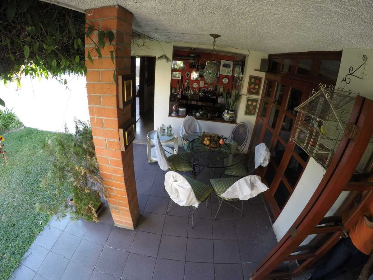 CASA COLONIA ESCALON ENTRE LA 77 AC. NORTE Y 3A CALLE PONIENTE **cf