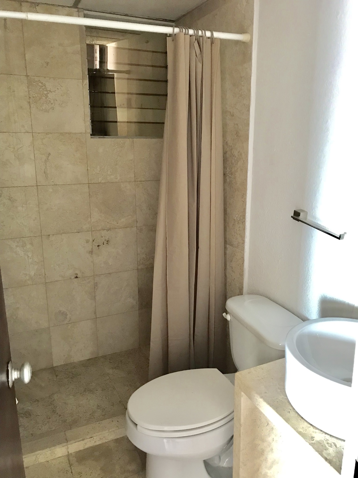 LOMAS DE COSTA AZUL, 3rec/2wc, VISTA, ALBERCA, AMUEBLADO | EasyBroker