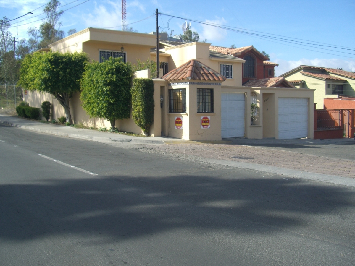 Casa en Venta en Tijuana Residencial Agua Caliente Zona Dorada