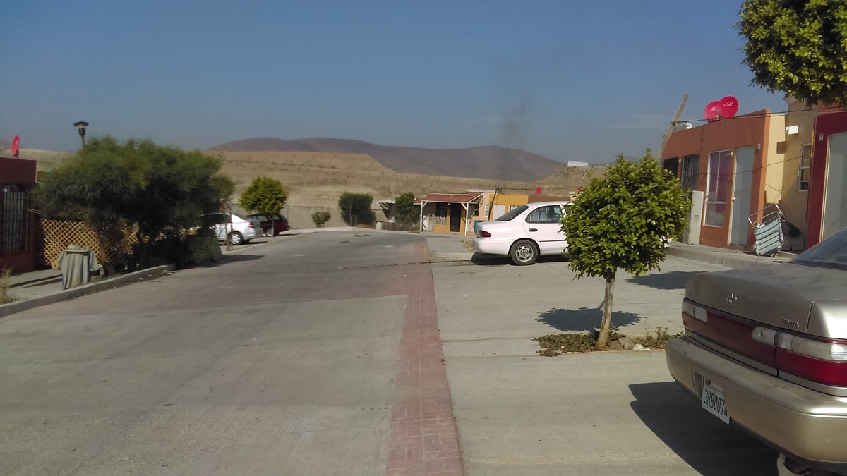 Casa de una recámara en Venta, Valle de las Palmas, Tijuana