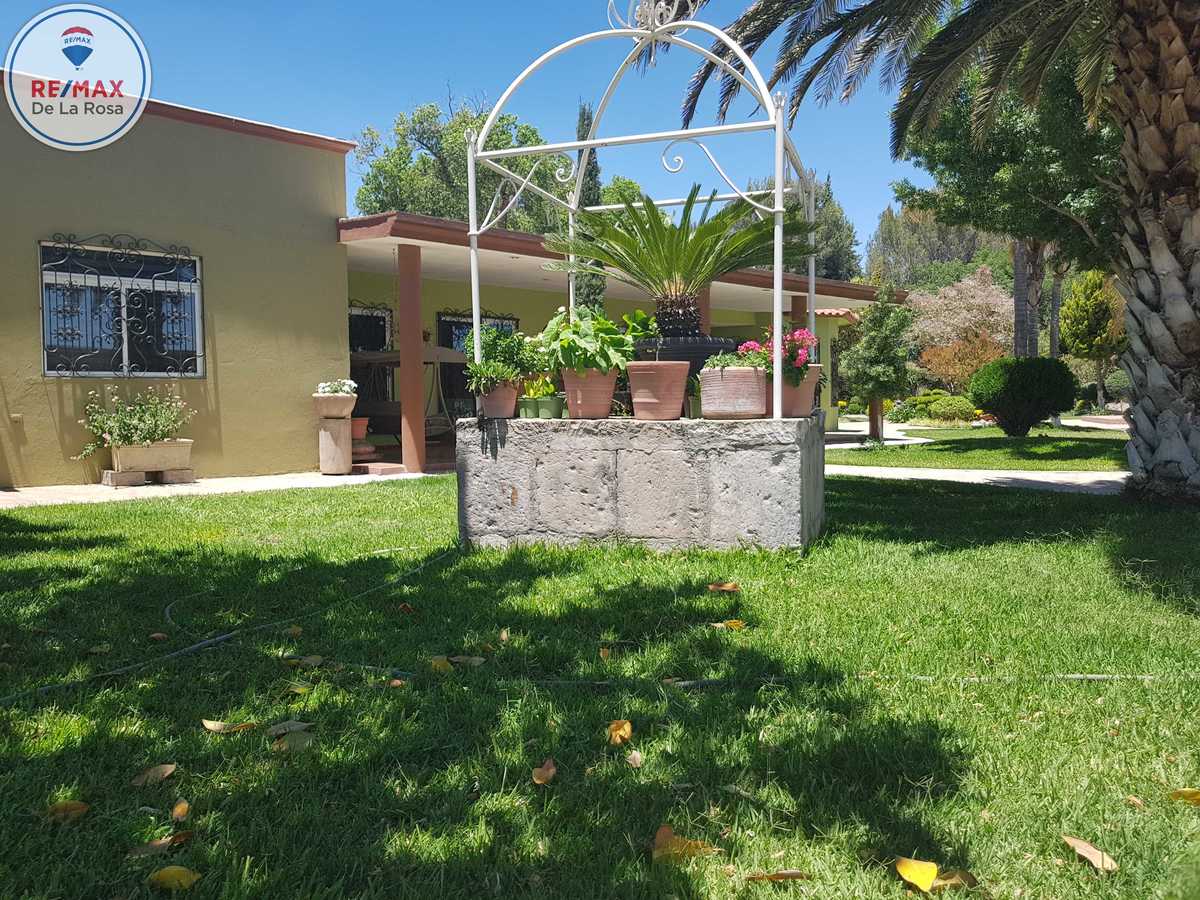 Espectacular casa estilo campestre en venta cercana a la ciudad