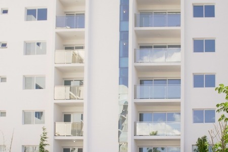 Contemporáneo, con estructura de salones abiertos