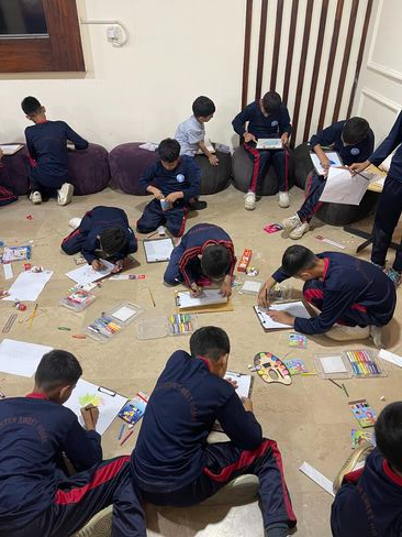 PSH angels drawing their imagination about art on cars campaign