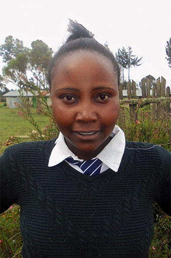 graduatePortraitBancyKenya_2019.jpg