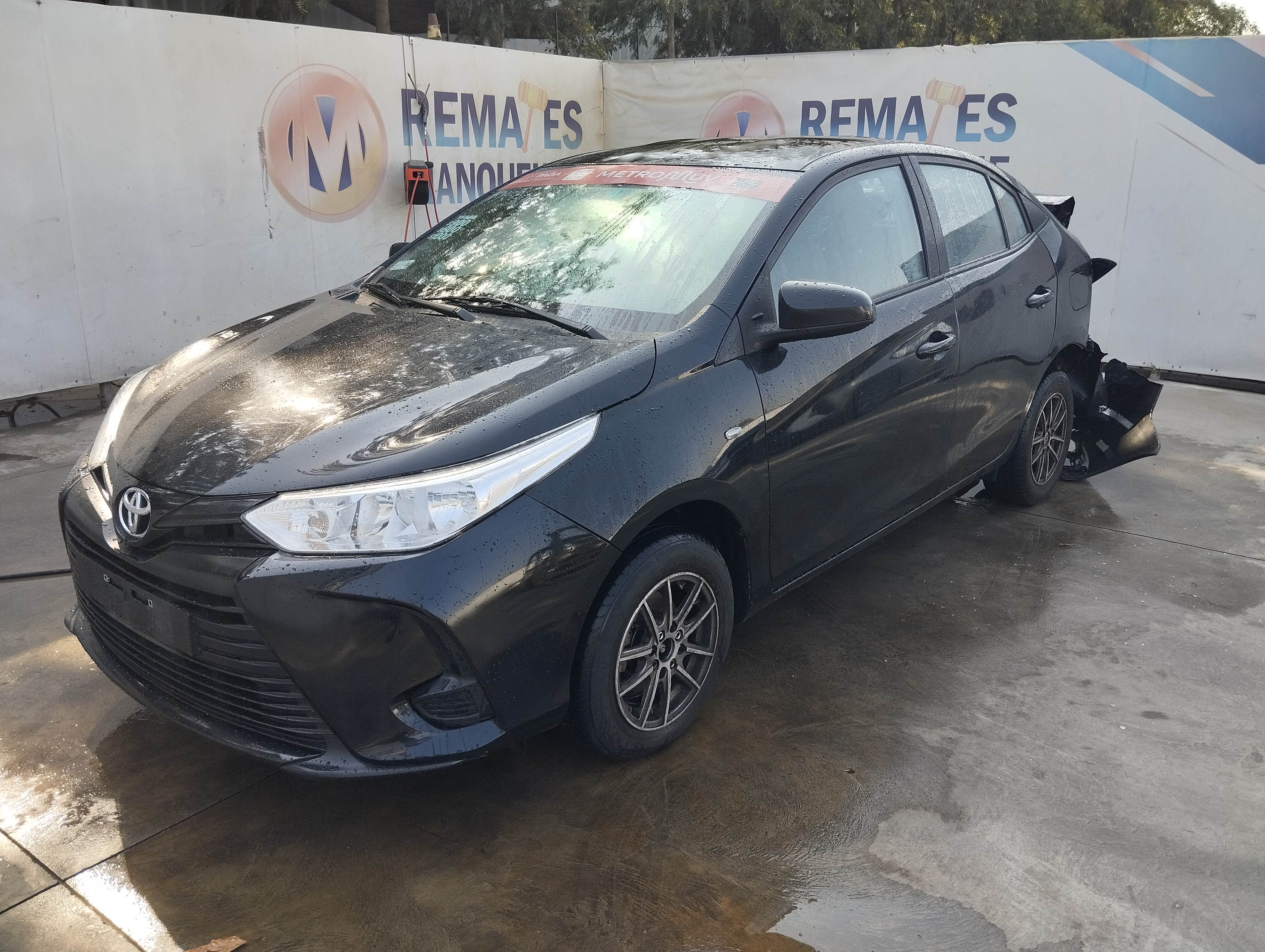 Toyota YARIS SEDAN OTTO 1.5
