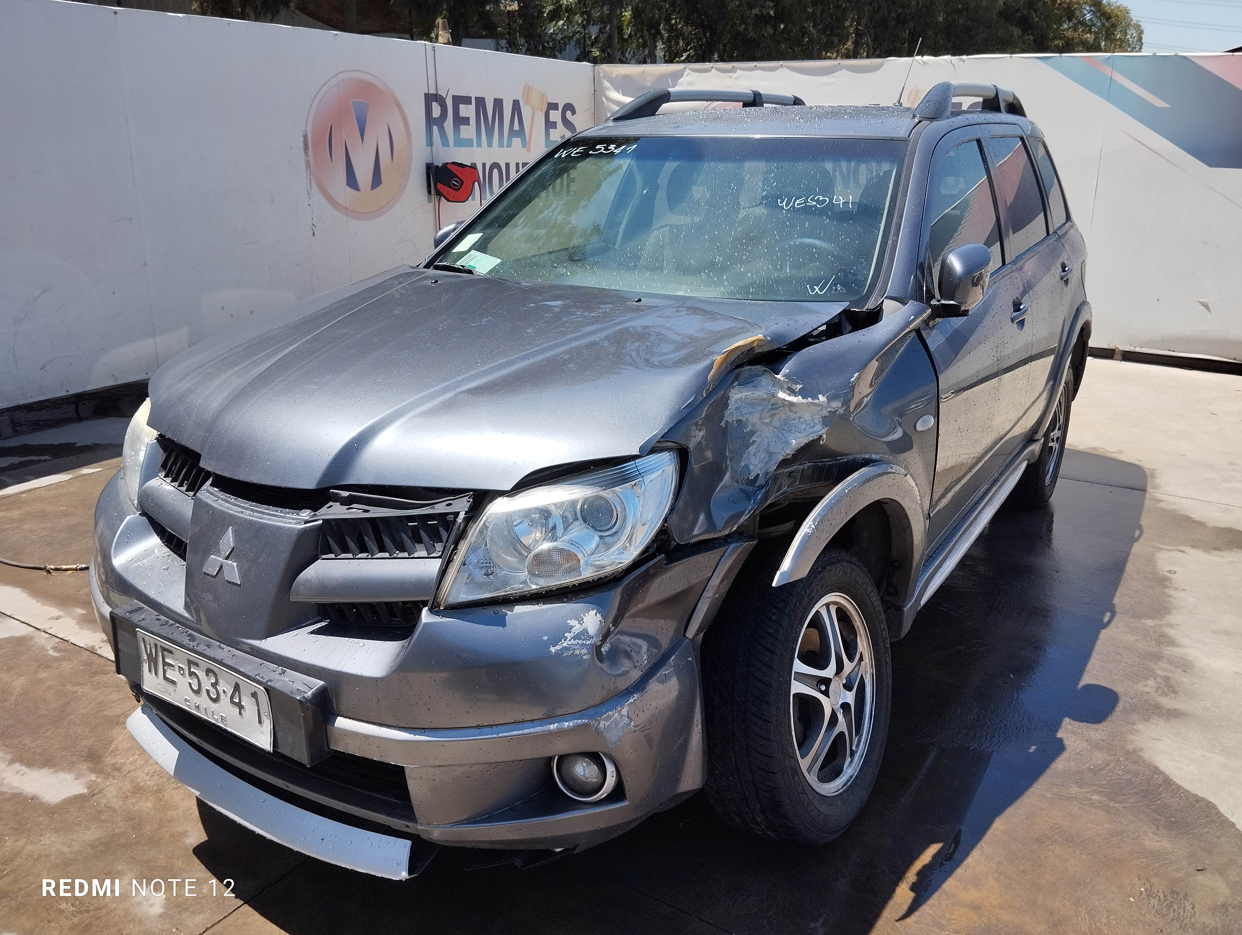 Mitsubishi NEW OUTLANDER 2.4 AUT