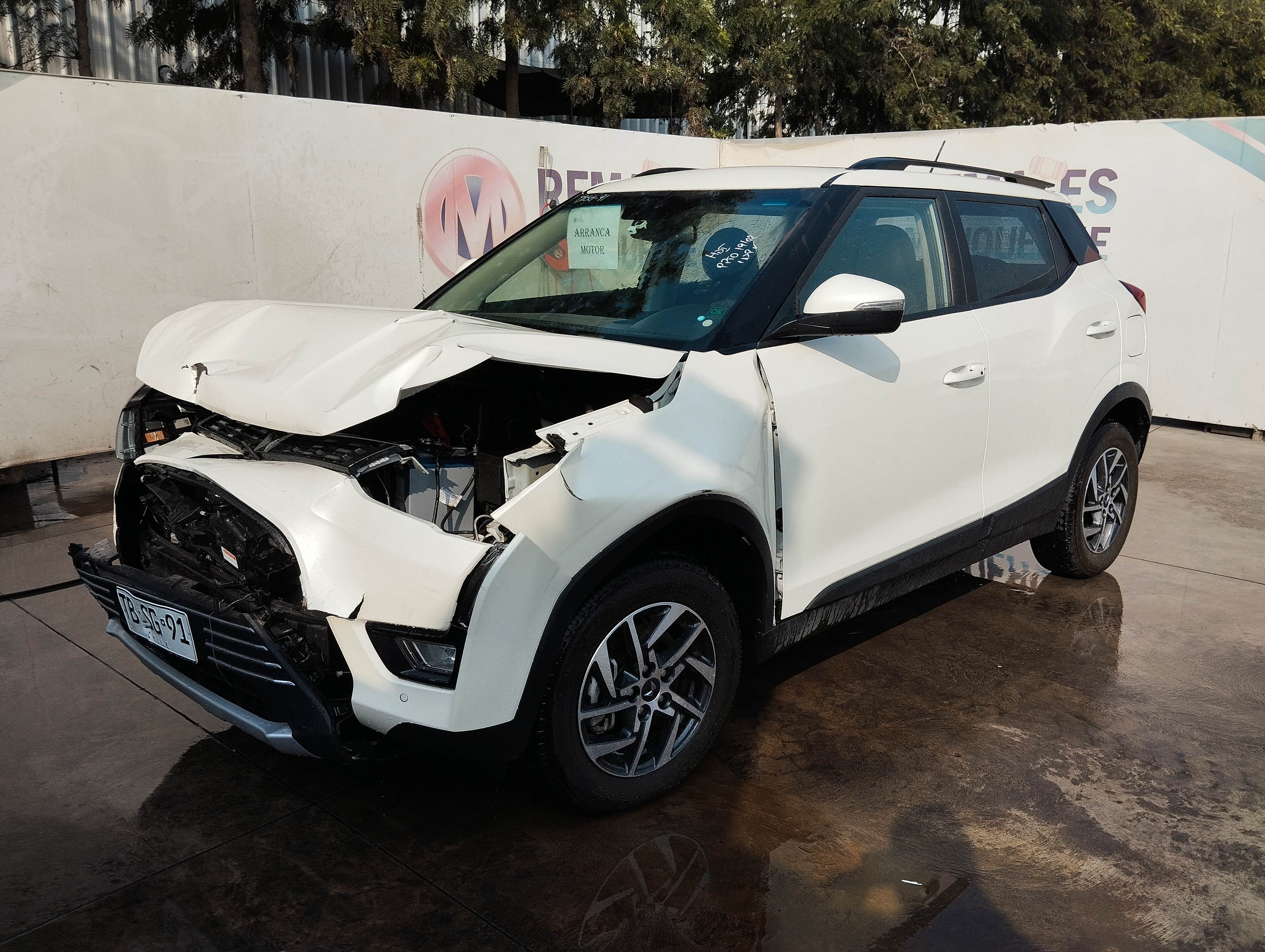 Mahindra XUV300 1.2