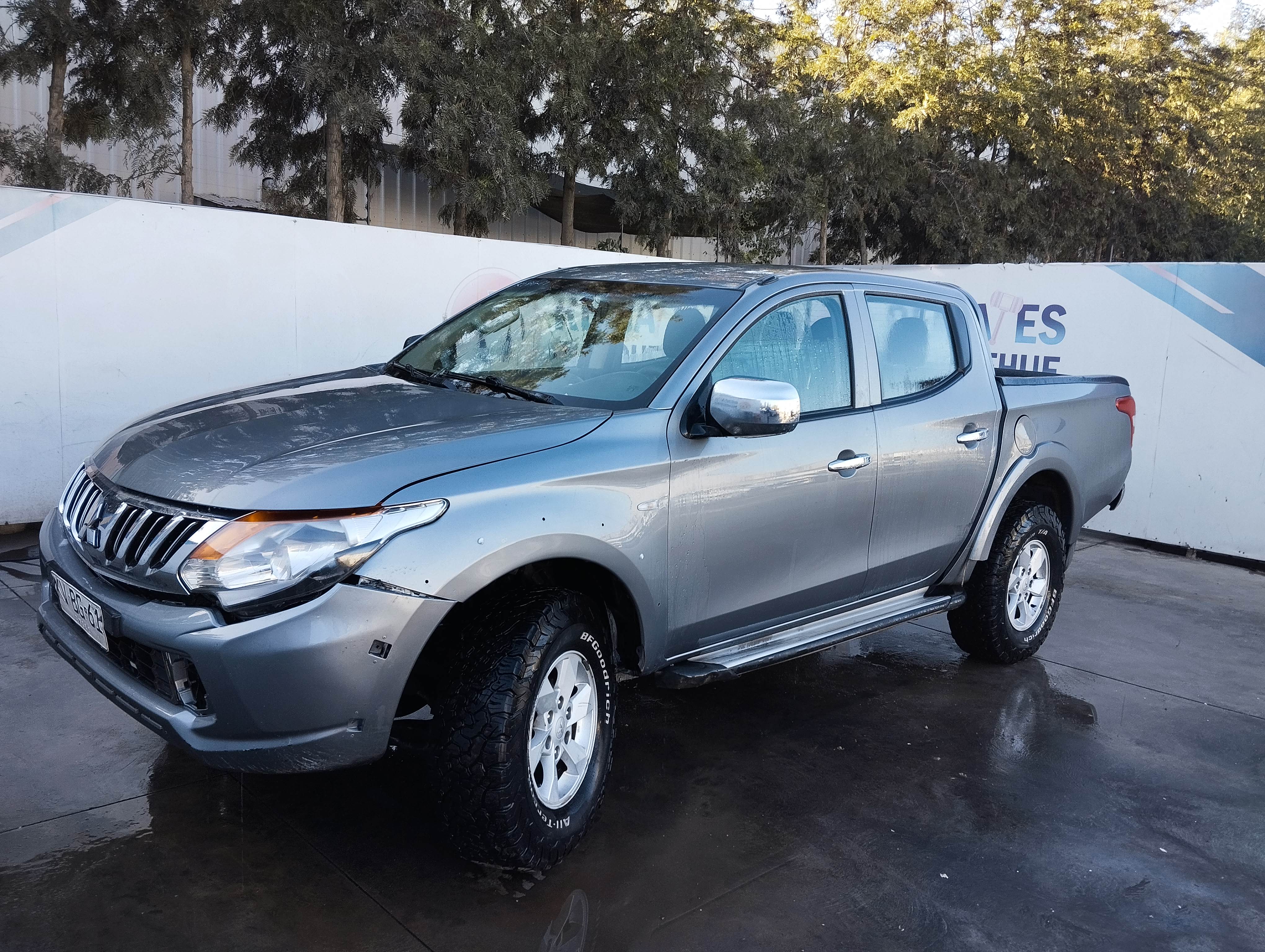 Mitsubishi NEW L200 KATANA CRT 4X4 2.4