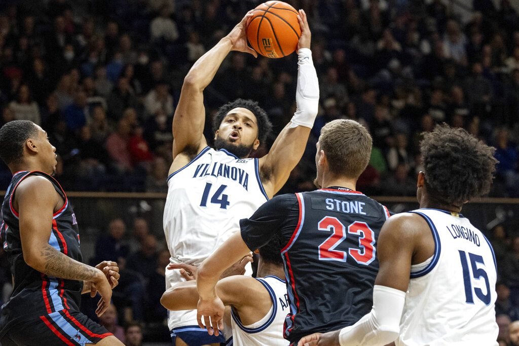 Delaware Fightin' Blue Hens vs. Delaware State College