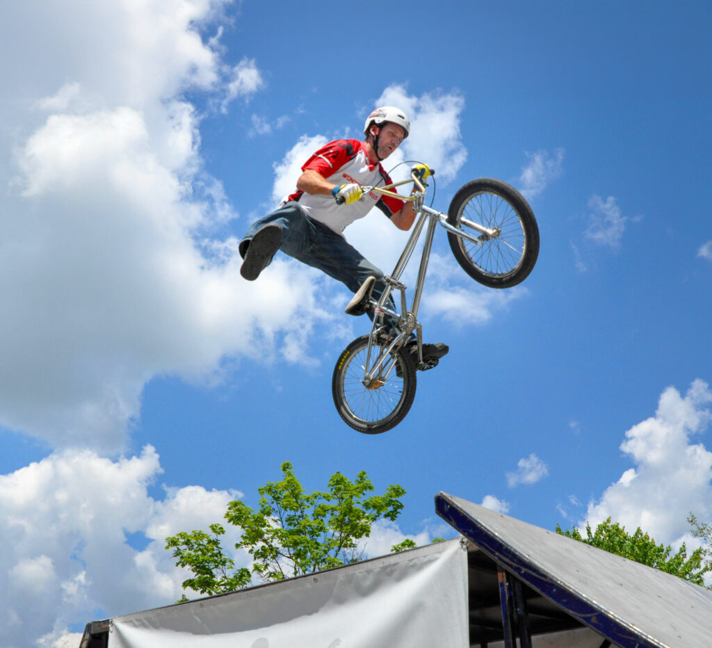 Get ready for an exciting weekend at the Fat & Skinny Tire Fest! If walking isn't your thing but you love biking, this festival is perfect...