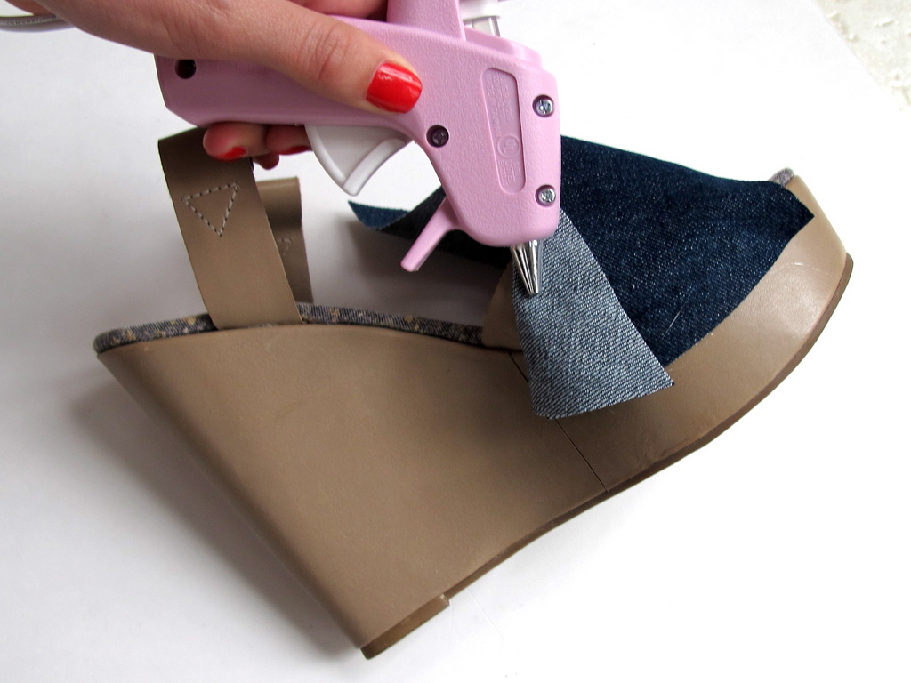 WhatIWore, What I Wore, Jessica Quirk, Fashion Blog, Fashion blogger, fashion tumblr, personal style blog, personal style blogger, DIY, how to DIY shoes, Do it yourself, Denim Wedges, Spring denim trends