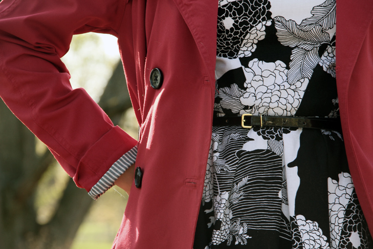 Simplicity 2444, Sewing, Jessica Quirk, What I Wore, Florence Broadhurst for Kate Spade, Black and White, Red Target Trench, Payless Red Wedges, Spring, That's Quirky, Kodak Gallery, That's Quirky