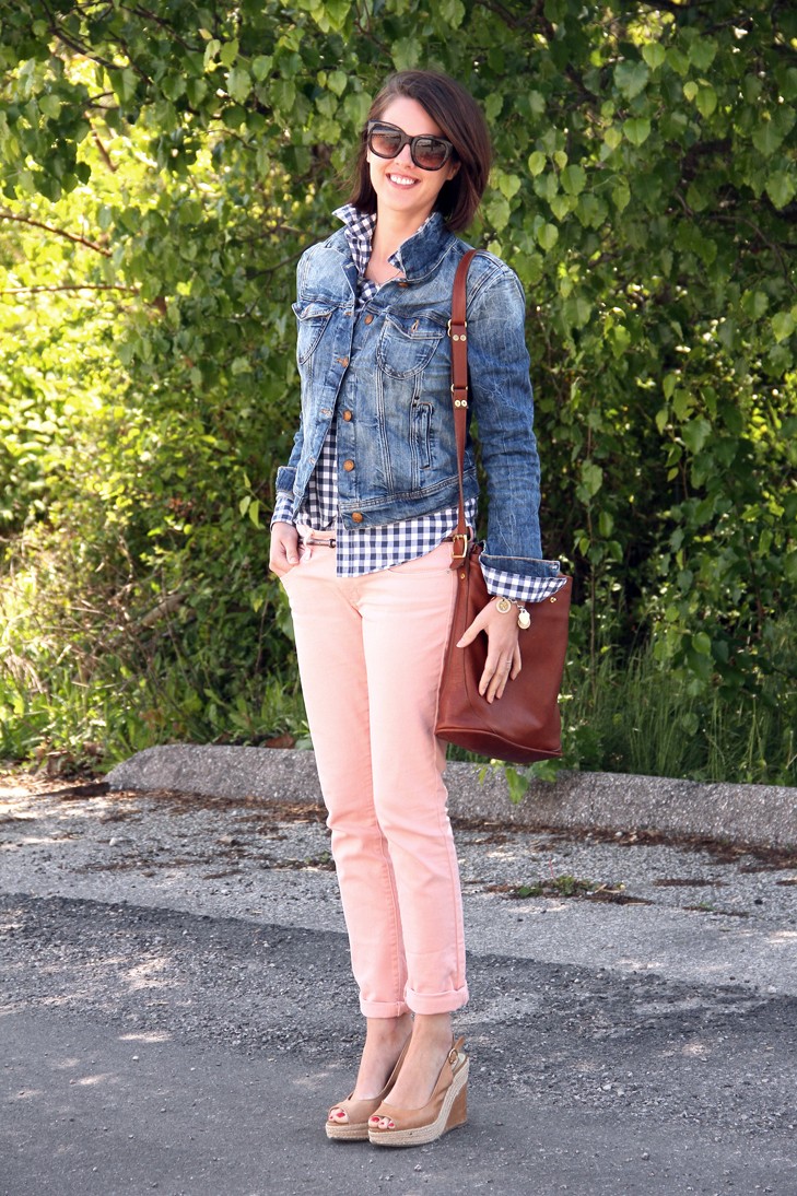 How to wear colored jeans, what to wear with colored jeans, best pink jeans, outfit blog, outfits blog, style blog, style blogs, What I Wore, whatiwore, what I Wore blog, jessica quirk, what i wore today, fashion tumblr, what i wore tumblr, fashion tumblr blogs, style tumblr, what i wore jessica, daily outfit blog, jessica quirk what i wore,