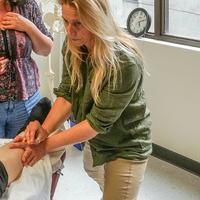 Sarah Pritchard over zelfzorg als sleutel tot heling: inzichten van een Tui Na-expert