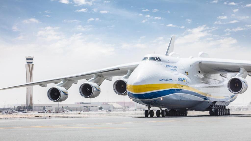 Russia Just Flew The World's Biggest Aircraft To Deliver Biggest Cargo