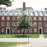Windows were symmetrically aligned with doors and additional windows along the entire building.   The symmetry exhibited in the 17th century buildings can still be found in more modern buildings at Harvard.
