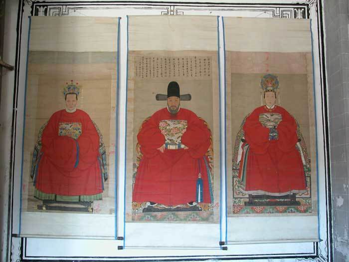 Cheng ZHengyi _(center), his first wife nee Wu _from Gushan zhen Houtang cun