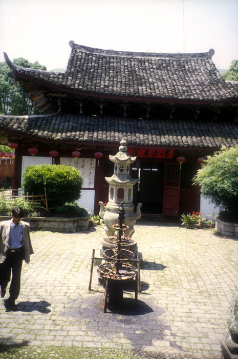 008135.jpg 008135.jpg