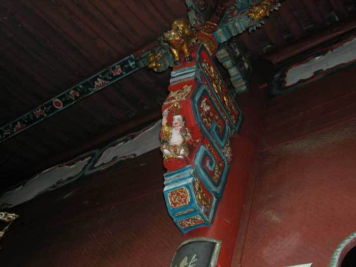 A bracket on the right-hand side decorated with a happy child and a unicorn A bracket on the right-hand side decorated with a happy child and a unicorn