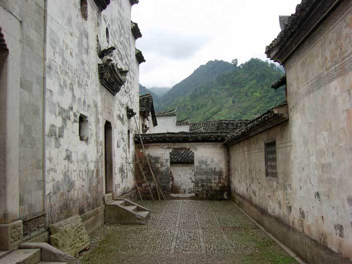 Lane outside the hall Lane outside the hall