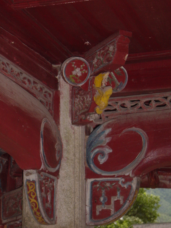 Inner bracket of the pavilion