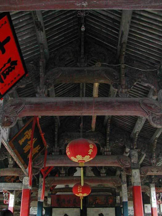 Beam structure of the right side of the hall