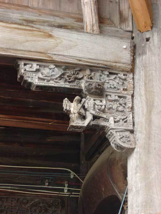 Carved bracket on the northeastern corner-one of the Eight Immortals01