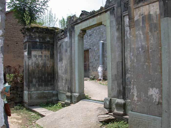 Qing days entrance of shentan streeet