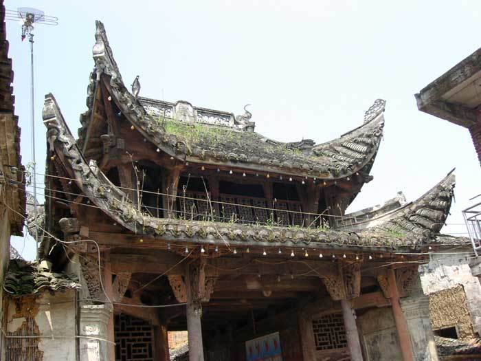 Roof line of Tower of God of Literature