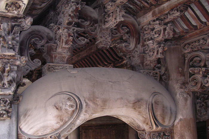 ceiling and cross beam, main hall