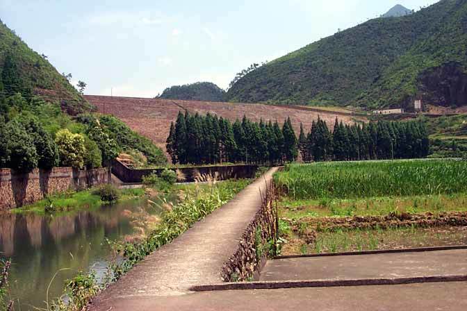 Image of the village from the surrounding hills11