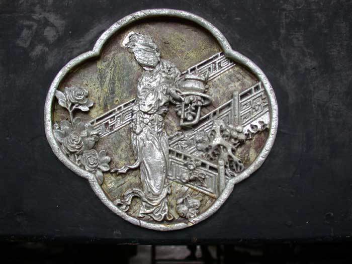 Carved decorations on the front side of the stage, the middle part3 Carved decorations on the front side of the stage, the middle part3