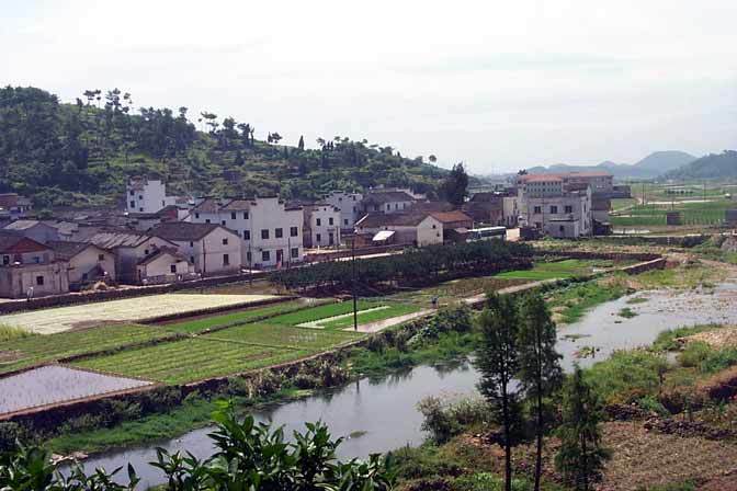 Image of the village from the surrounding hills3