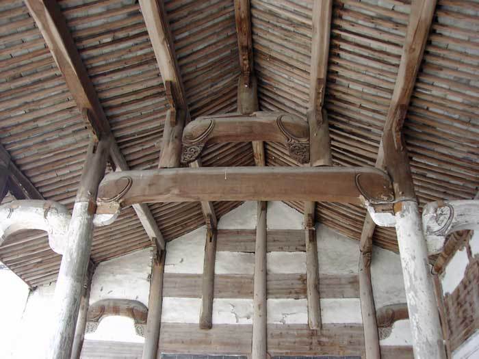 Beam structure of the eastern wing