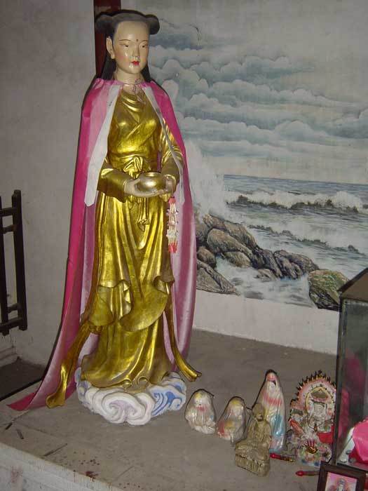 Guanyi female acolyte, the Naga daughter Guanyi female acolyte, the Naga daughter