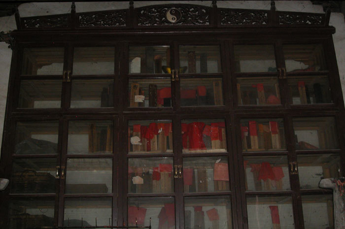 view of whole cabinet with spirit tablets