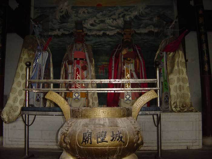Four dragon kings and the incense burner