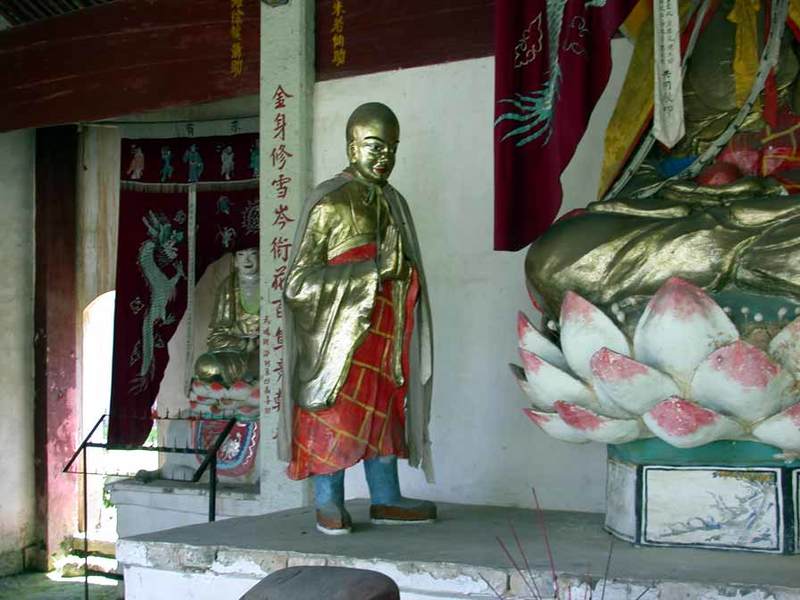 Statue of Mabjucri Budhisattva.