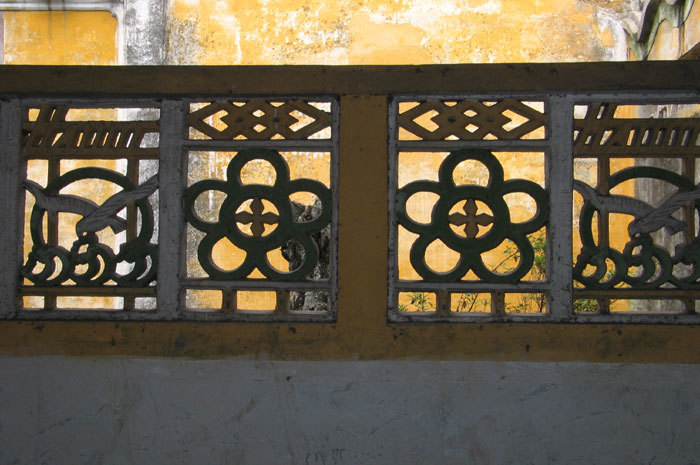 lattice work on the right side