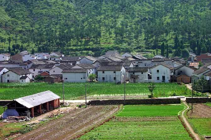 Image of the village from the surrounding hills4
